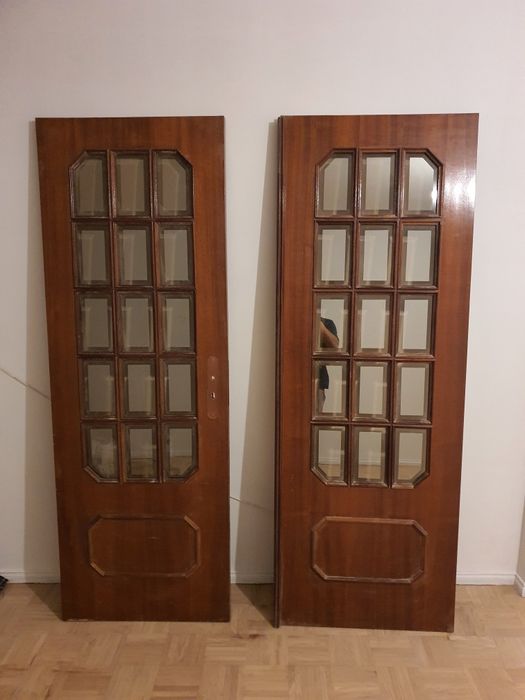 Dupla de portas em Madeira