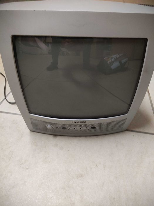 Vendo suporte para TV, modelo antigo