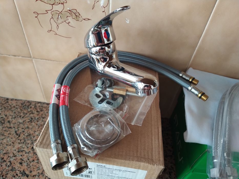 Single-lever mixer faucets for countertops, walls, and bathroom sinks – for houses and apartments.64332156679682122