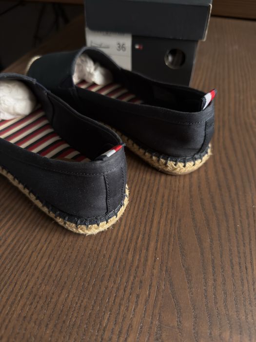 Granatowe espadryle Tommy Hilfiger 36