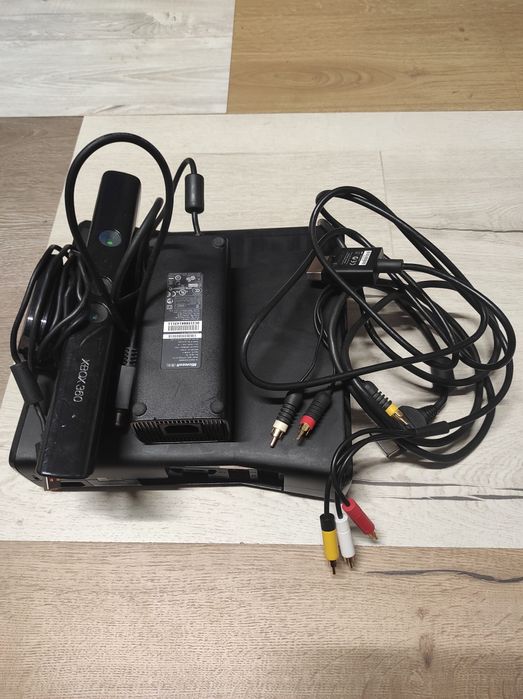 Xbox 360s model 1439