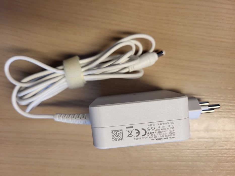 Delta Electroncs ADP 388W 12V 3,2A zasilacz sieciowy szwajcarski wtyk