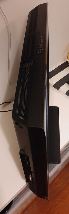 Cyfrowy telewizor LCD SONY Bravia KDL 32L4000 pilot i kabel zasilający