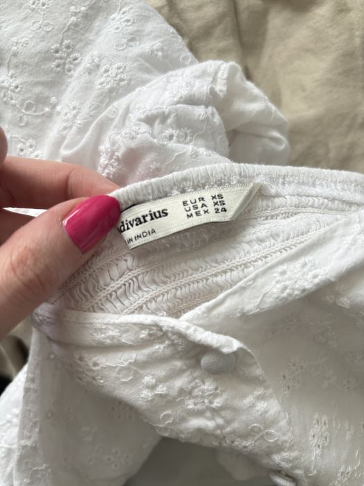 Biały krótki top Stradivarius