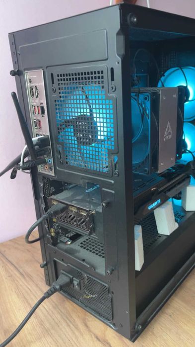 Komputer 7700XT AMD 5 7600 32gb ram