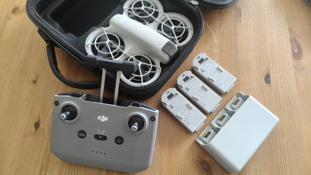 Drone DJI Neo pack FlyMore + comando + mala + case