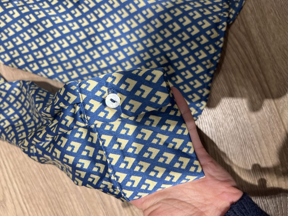 Синя Блузка Reserverd