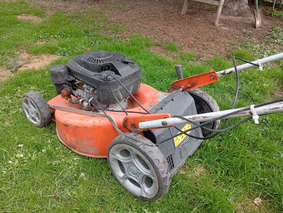 Kosiarka do trawy karczownika wuzek