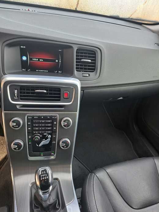 Volvo v60,  2.0 d3, 2016r. summum