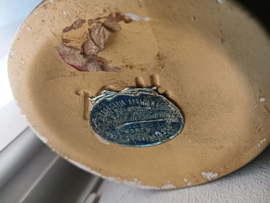 Busto menina com flores