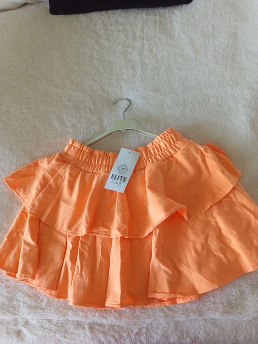 Taniej Nowe spódnico spodenki r L mocno się ciągnie material