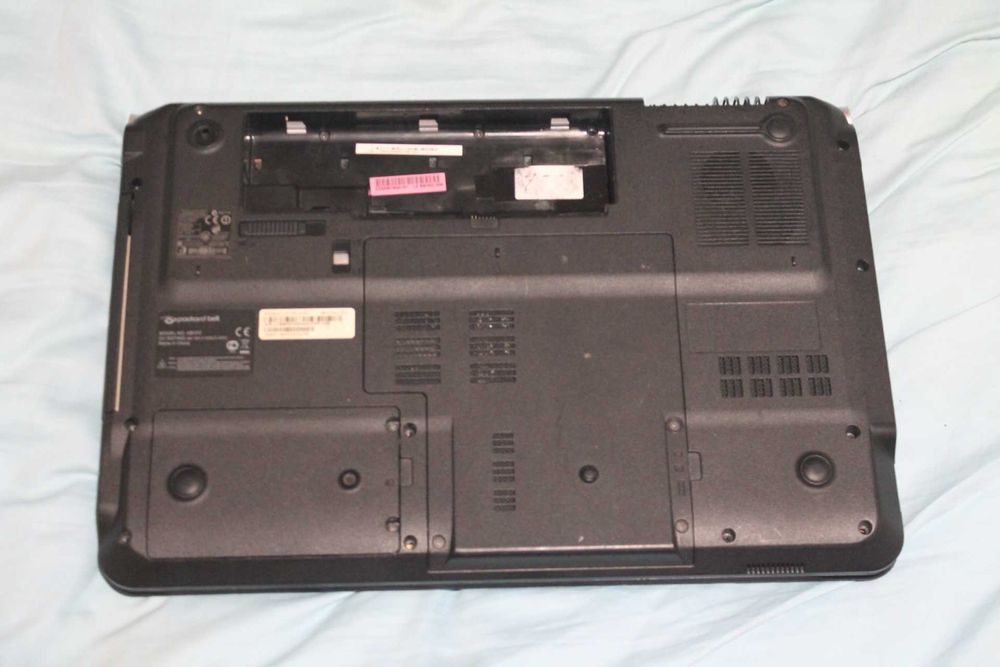 Ноутбук Packard Bell LJ61(Разборка)