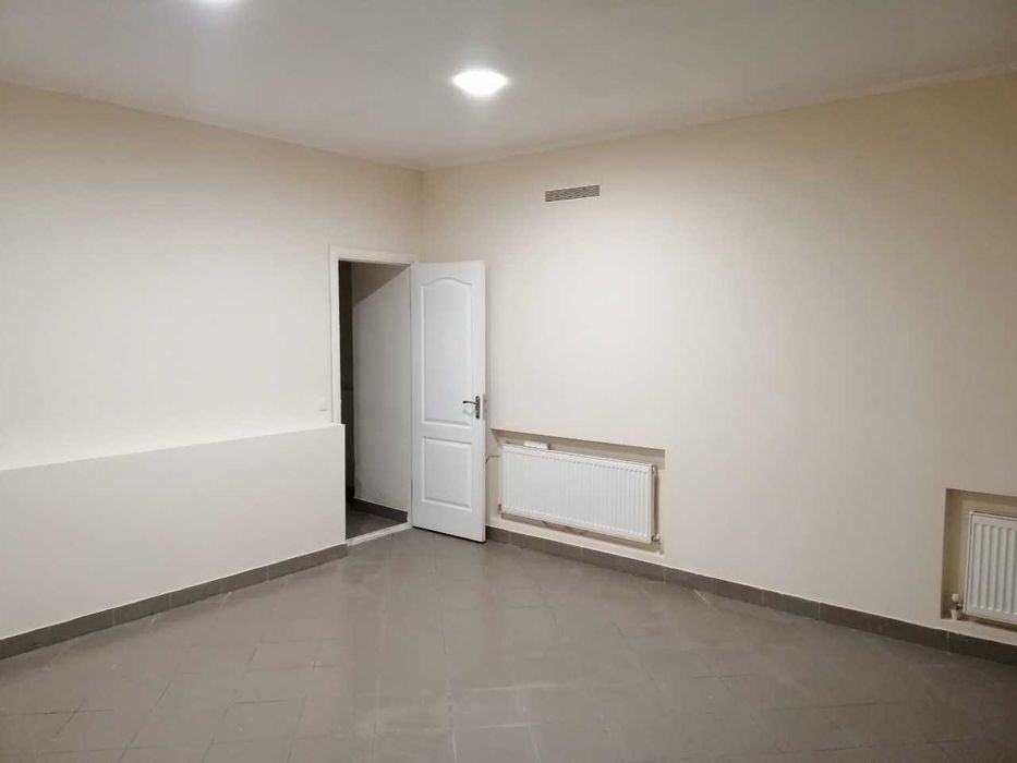 Здам 100м2!Окремий вхід! Центр!Фасад! ТРЦ Гермес та Центральний ринок!