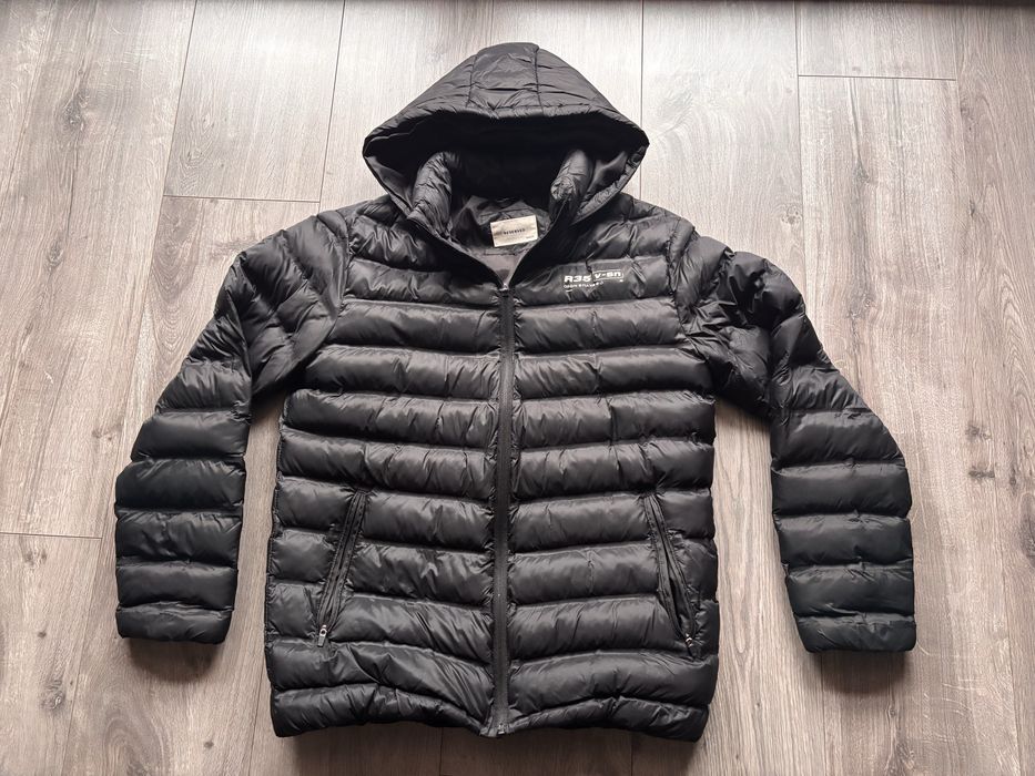 Kurtka pikowana wiosenna czarna reserved  rozmiar 164