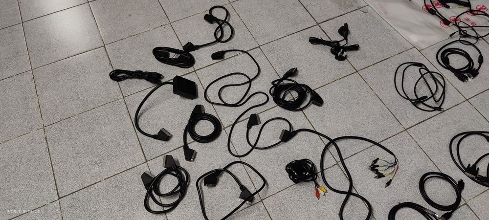 Cabos, fichas triplas outras peças