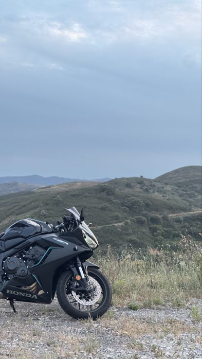 Honda CBR650R — Excelente Estado