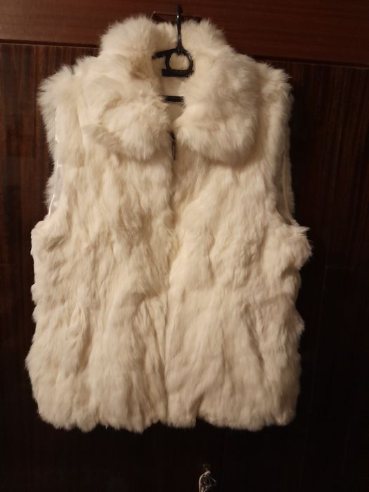 Жилет з кролика на блискавці
