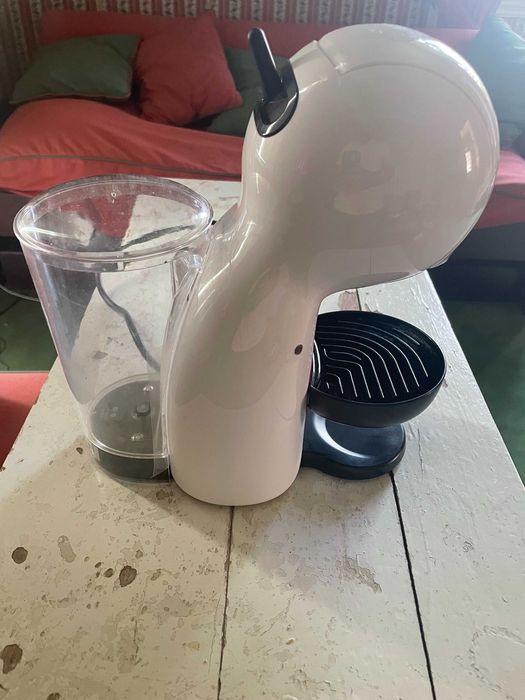 Máquina de café Krups Nescafé Dolce Gusto Piccolo branca [Excelente estado - menos de 1 ano de utilização]