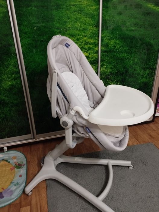 Стільчик для годування, ліжечко , шезлонг Chicco baby hug 4в1