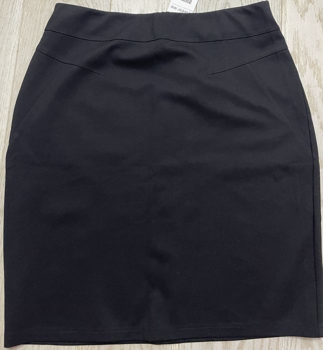 Нова класична юбка с біркою