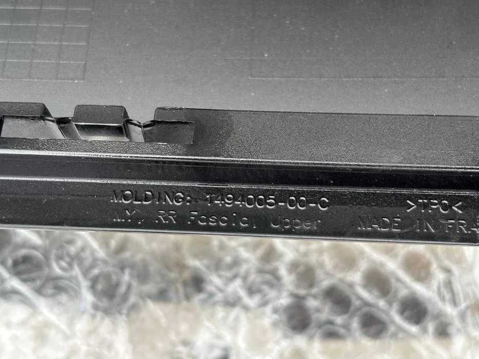 Бампер задній Tesla model Y PBSB 2023г