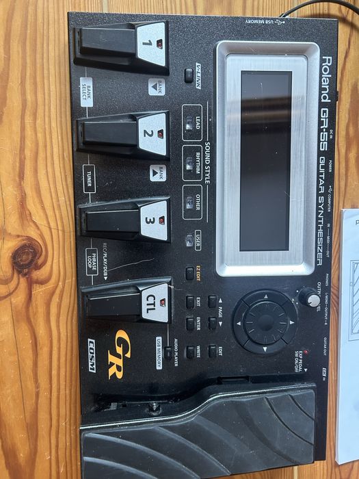 Roland GR-55 Syntezator gitarowy