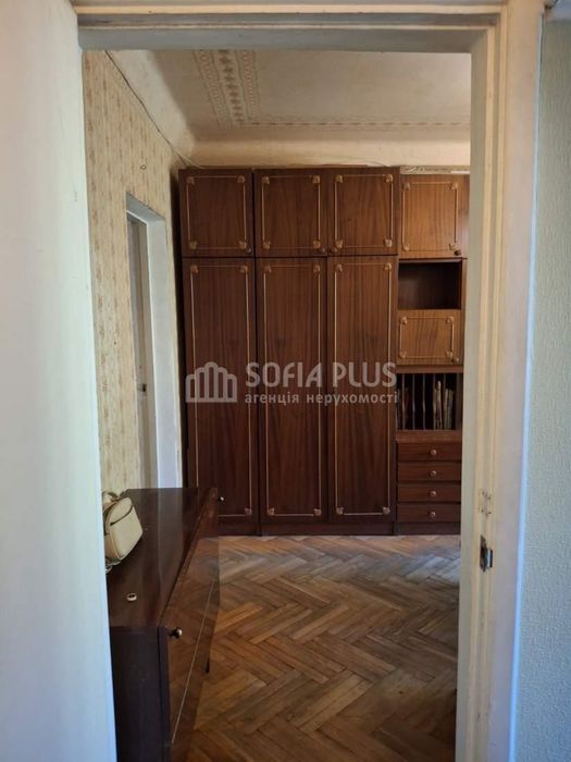 Срочно! 2к, Берестейський 79, недорого