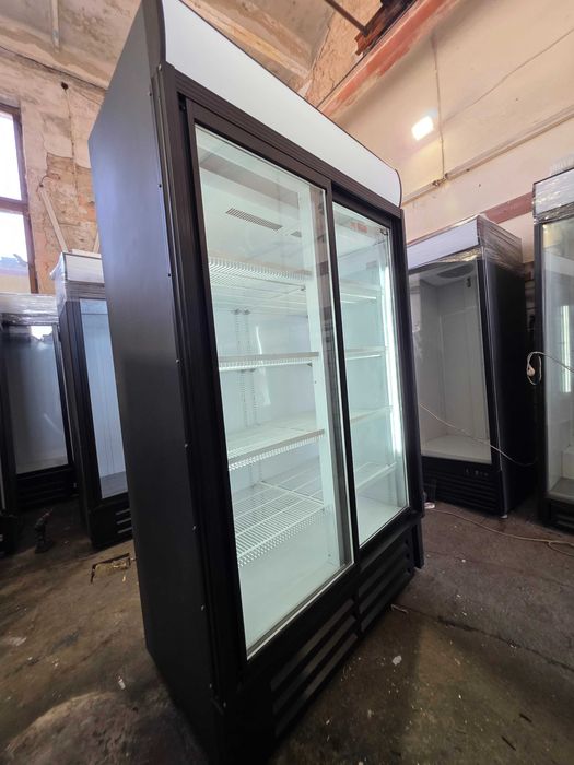 Холодильна шафа вітрина UBC Large 950 білий, стан супер. Є сервіс!