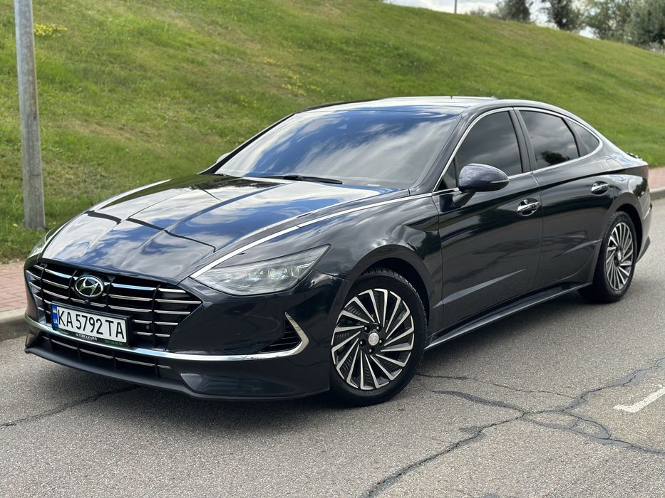 Hyundai Sonata Hybrid 2021г. Гибрид!!! 75т км Пробег! Максимальная комплектация!!