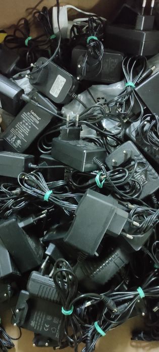 Zasilacze 24V, 12V, 5V i inne.