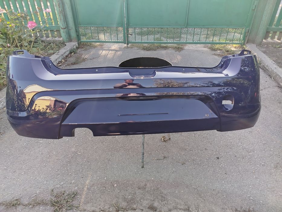 Задній бампер Дачія Сандеро