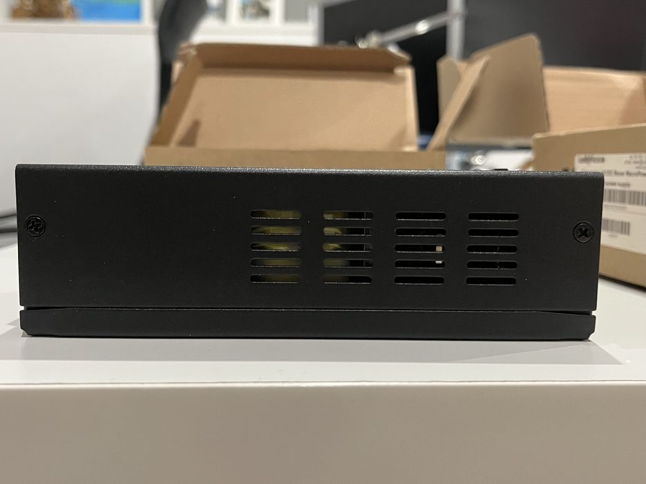 Power Suply da mooer usada poucas vezes