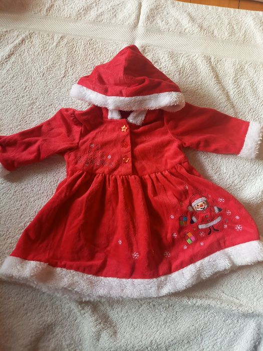 Sukienka mikolajka  czerwona z kapturkiem 74/80
