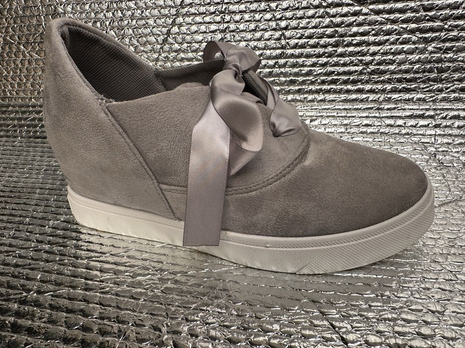 Vende-se Sapato Mulher