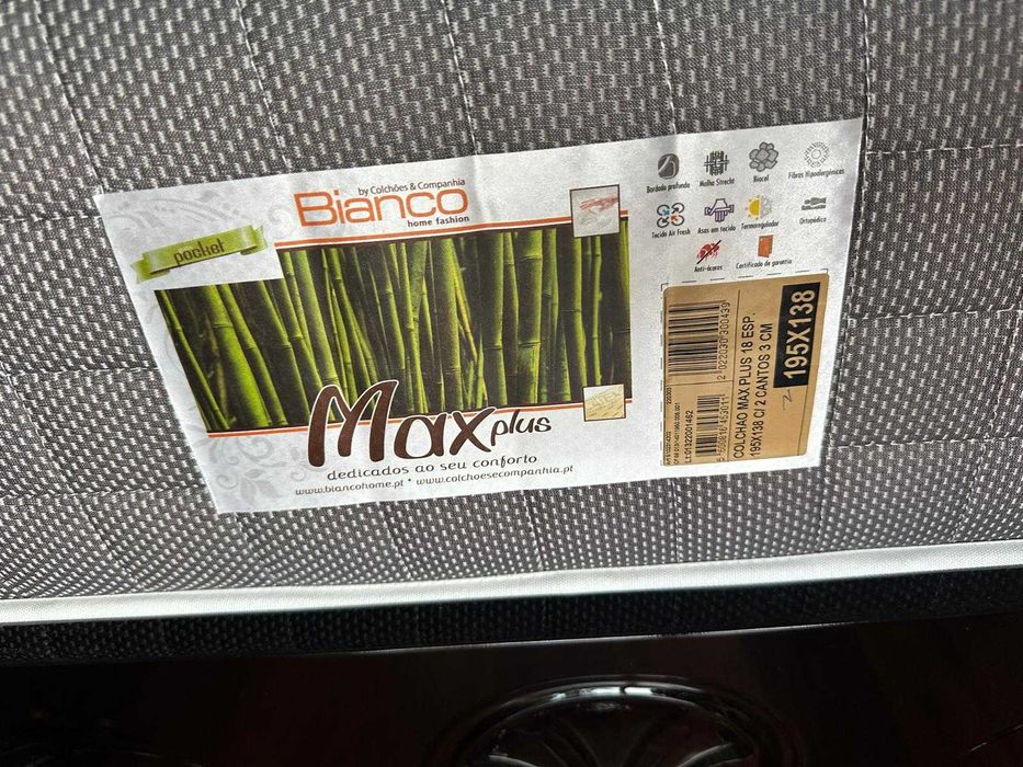 Cama de Casal Vintage