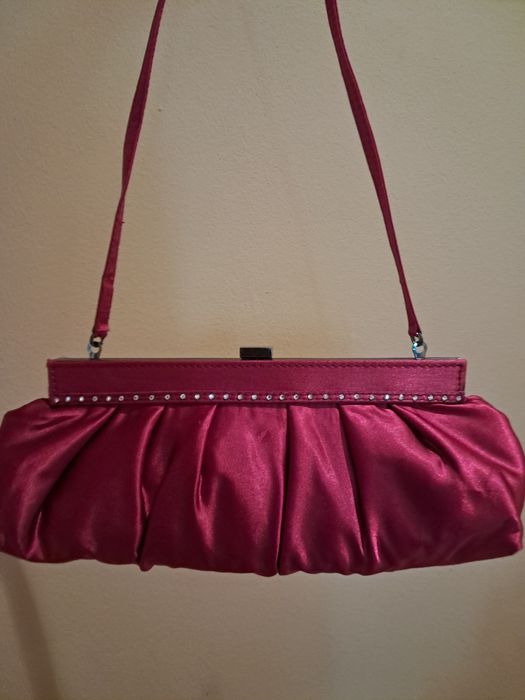 Стильна вечірня сумочка