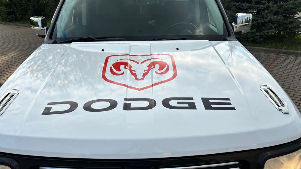Dodge nitro 4.0 V6 4x4 servis