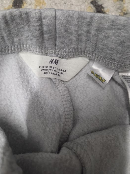 Теплий костюм hm Pokémon Pikachu