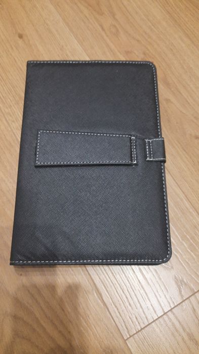 Etui na tablet z klawiaturą firmy overmax
