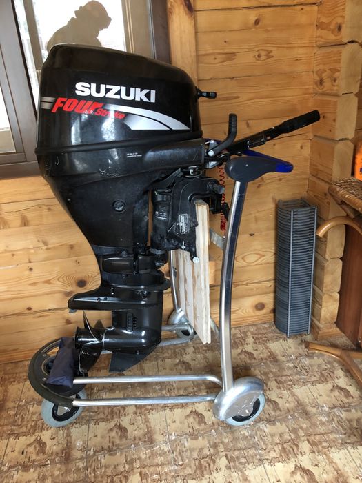 Лодочный мотор SUZUKI 25