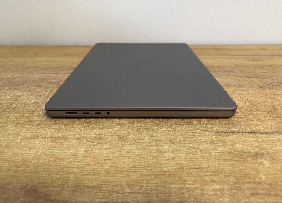 MacBook Pro 16 2021 M1 Max 64gb/2Tb 32C