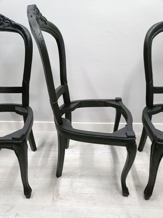 Stelaż krzesła Ludwik piaskowane, lakierowany czarny kolory 100szt