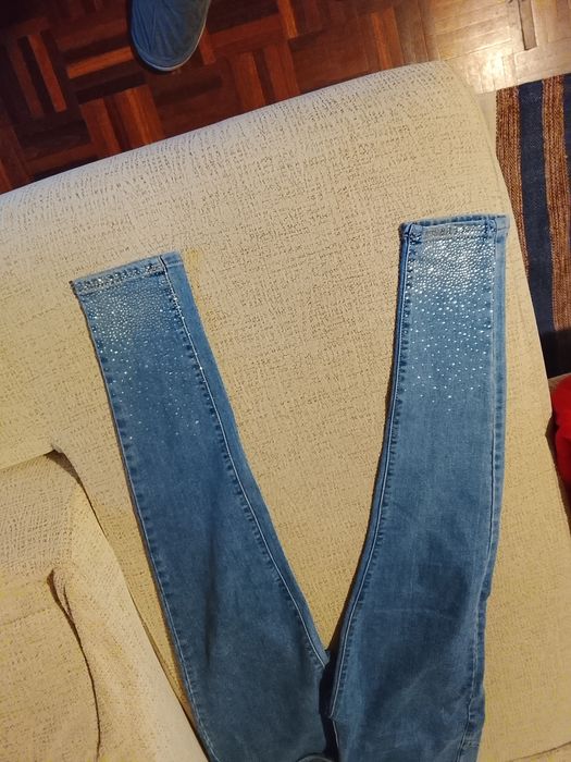 Vendo calcas de ganga como novas