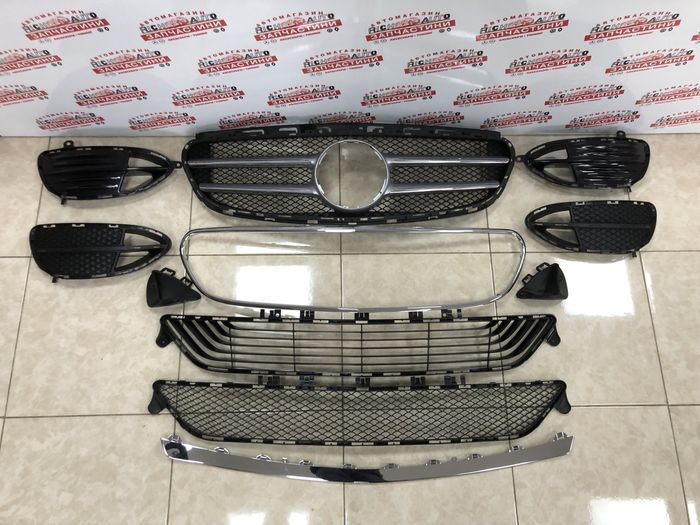 Mercedes W212 E212 Мерседес 212 решітка бампера права ліва центральна