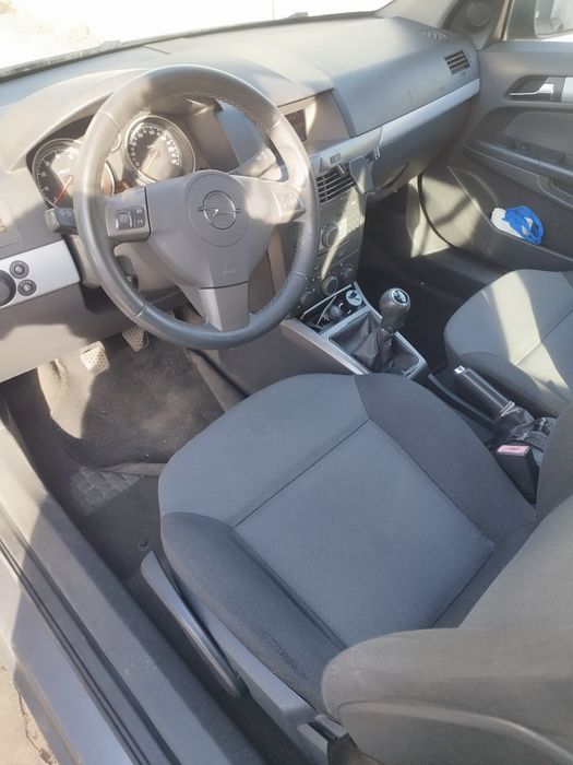 Opel Astra SW 2006