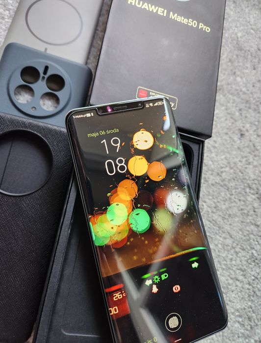 Huawei Mate 50 Pro 8/256G plus dodatkowe etui