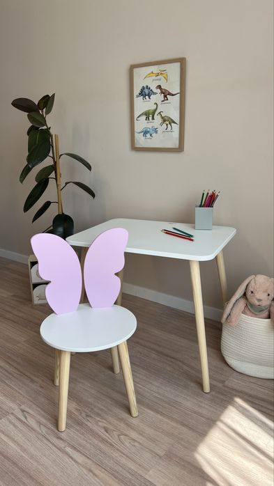 Столик та стільчик метелик вушка зайчик стіл та стілець парта комплект