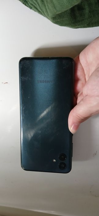 Продам смартфон самсунг