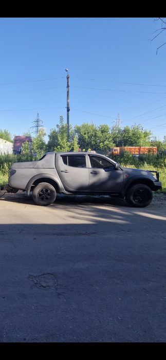 Кунг, багажник, кришка кузова L200 Mitsubishi
