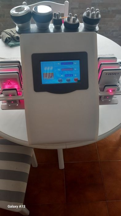 Máquina  Tratamentos de Rosto e Corpo